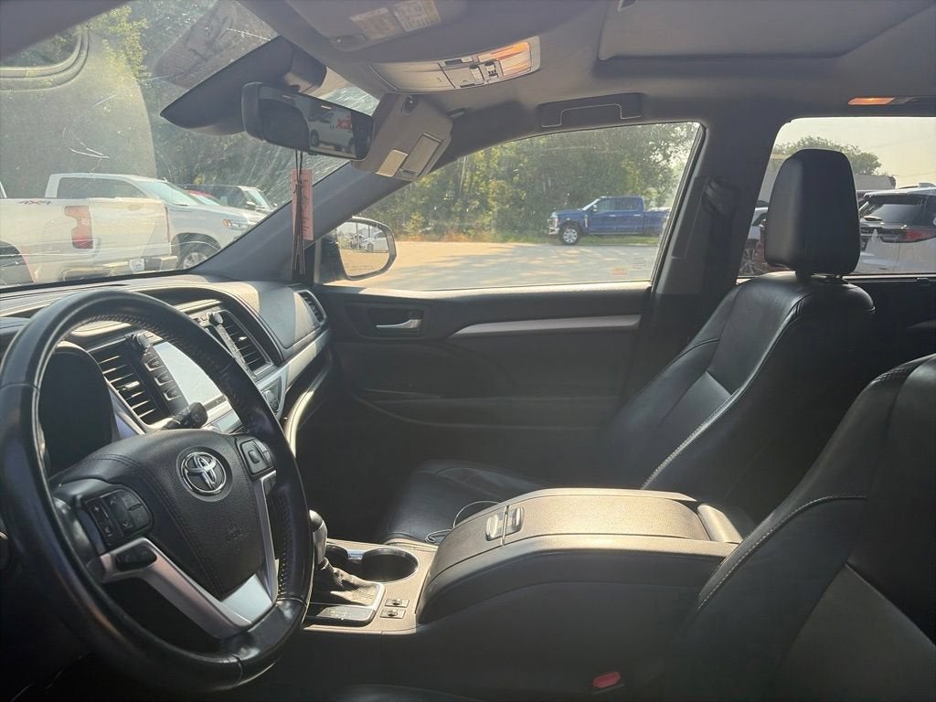 2018 Toyota Highlander SE