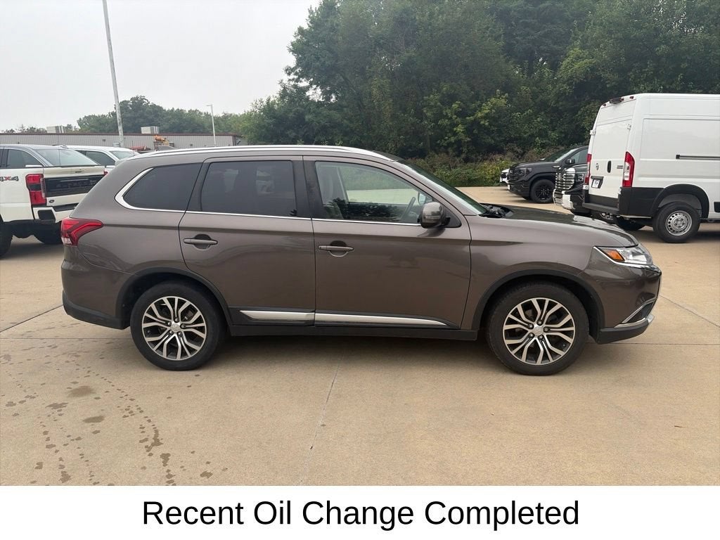 2017 Mitsubishi Outlander SE