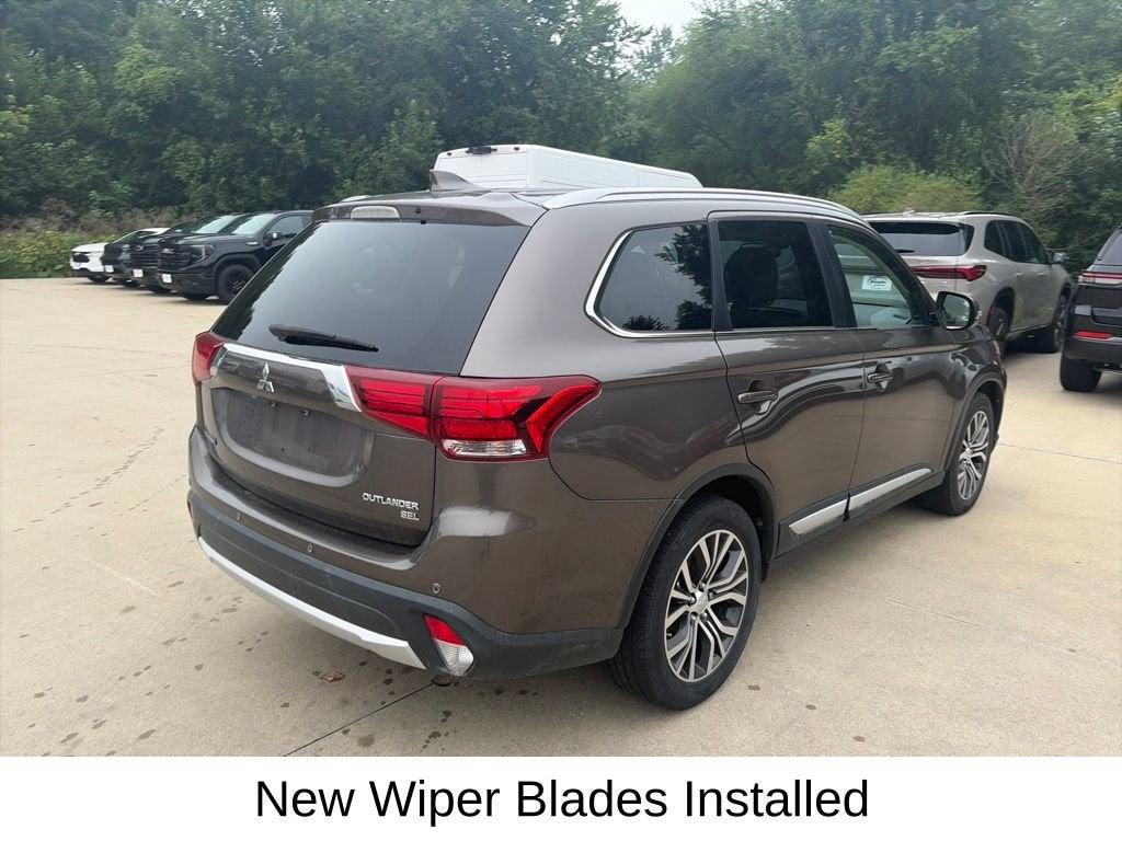 2017 Mitsubishi Outlander SE
