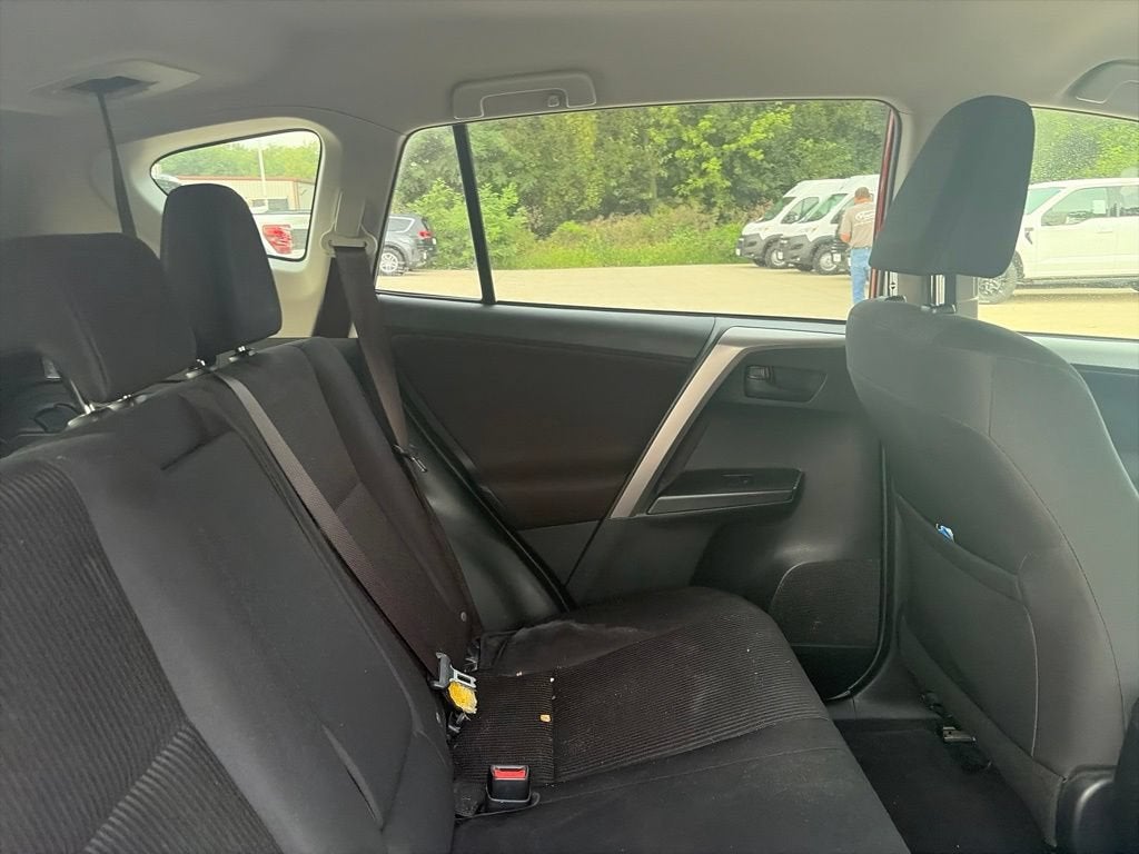 2017 Toyota RAV4 LE