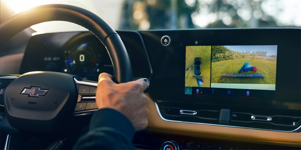 Chevy Safety Assist features demonstration on the 2026 Chevrolet Equinox
